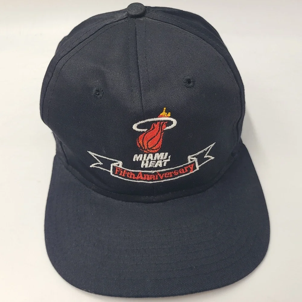 Vintage Miami Heat Hat Snapback Pro Style Black Red NBA 5th Anniversary 90s Men
